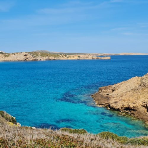 playas cerca a llar de mar